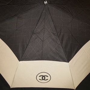 Chanel Umbrella new with box